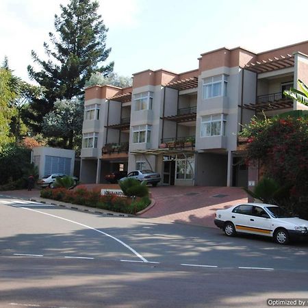 Room In Bb - Enjoy You Vacation Wail Staying In This Single Room Fit For 2 People Kigali Exterior foto