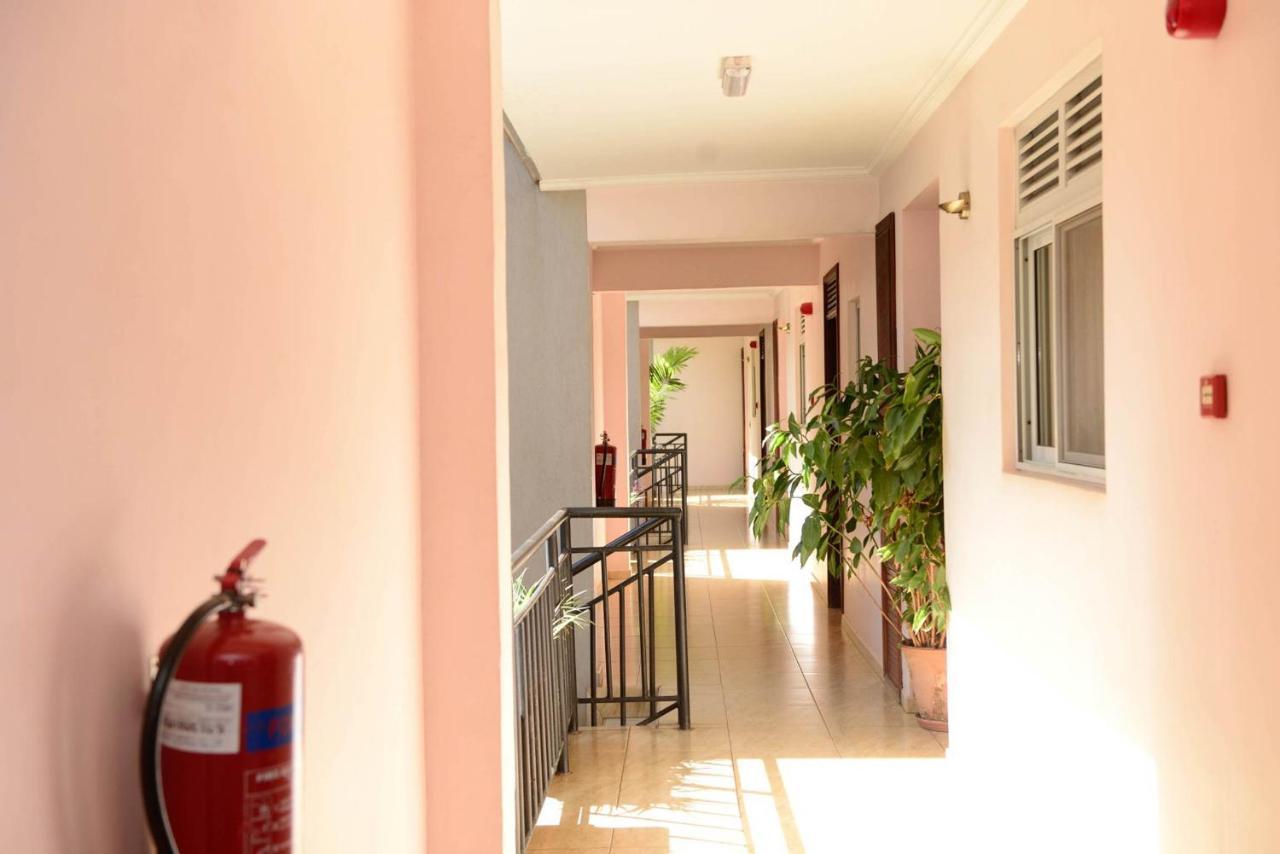 Room In Bb - Enjoy You Vacation Wail Staying In This Single Room Fit For 2 People Kigali Exterior foto